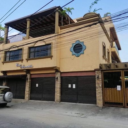 Reddoorz At Casa Marabella Villamonte Bacolod City Kültér fotó