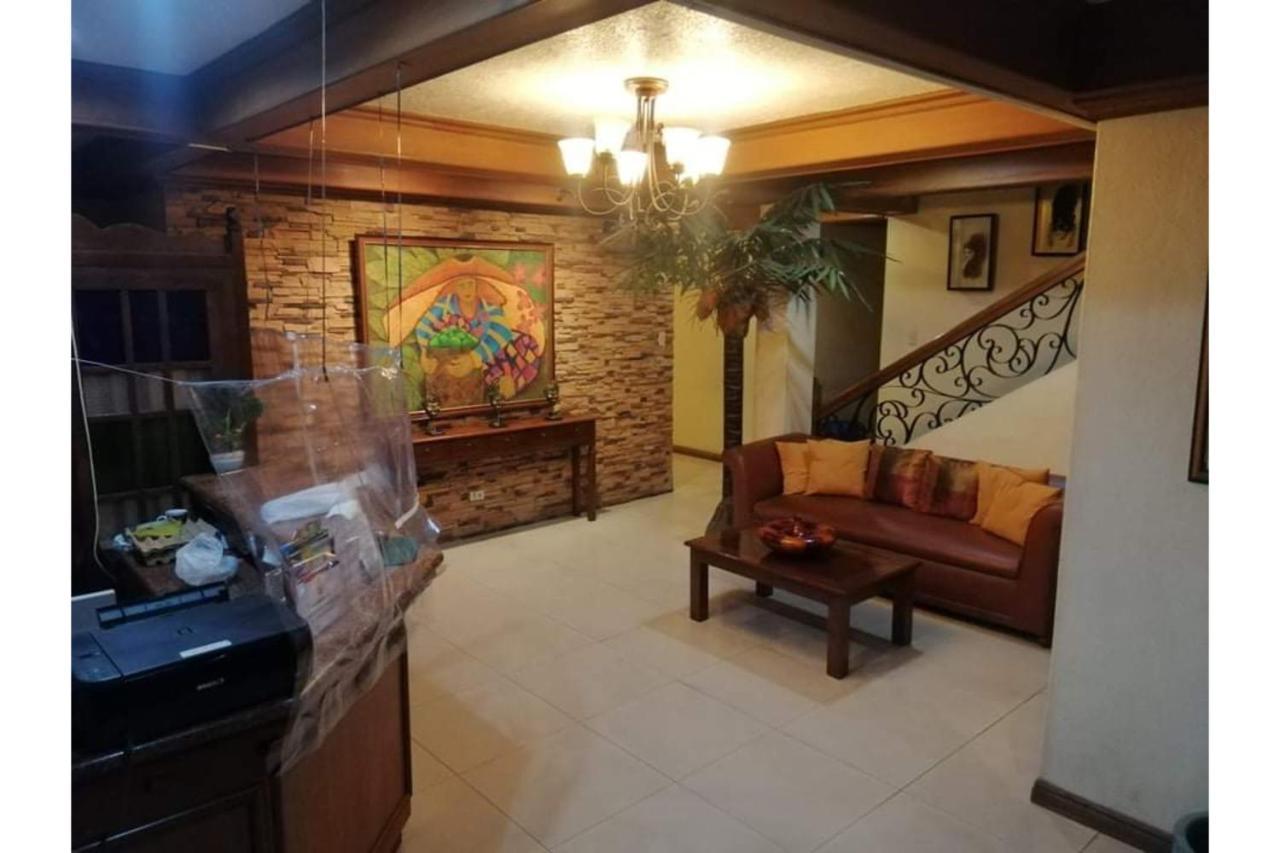 Reddoorz At Casa Marabella Villamonte Bacolod City Kültér fotó