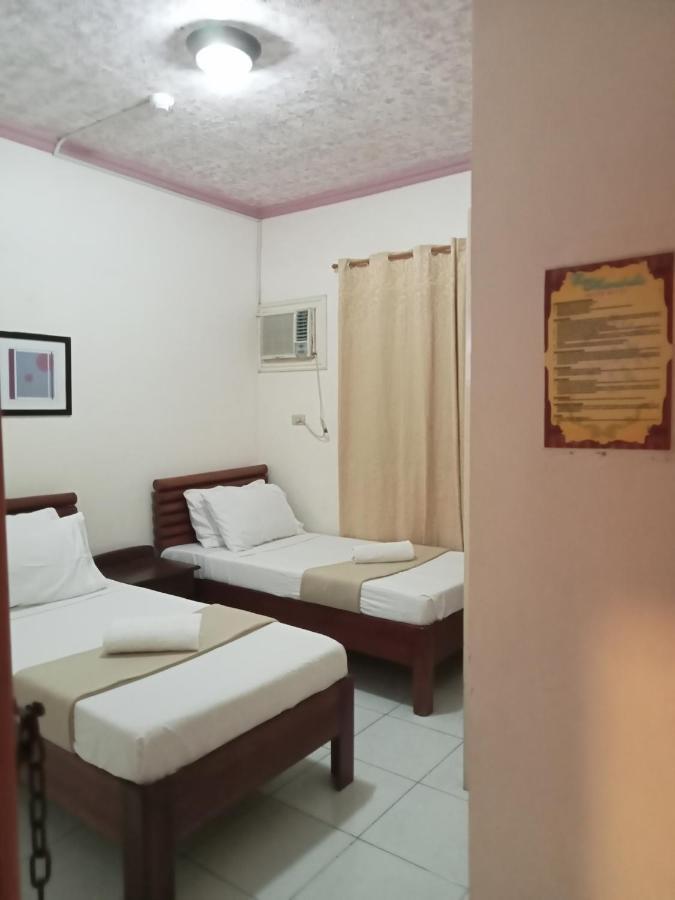 Reddoorz At Casa Marabella Villamonte Bacolod City Kültér fotó